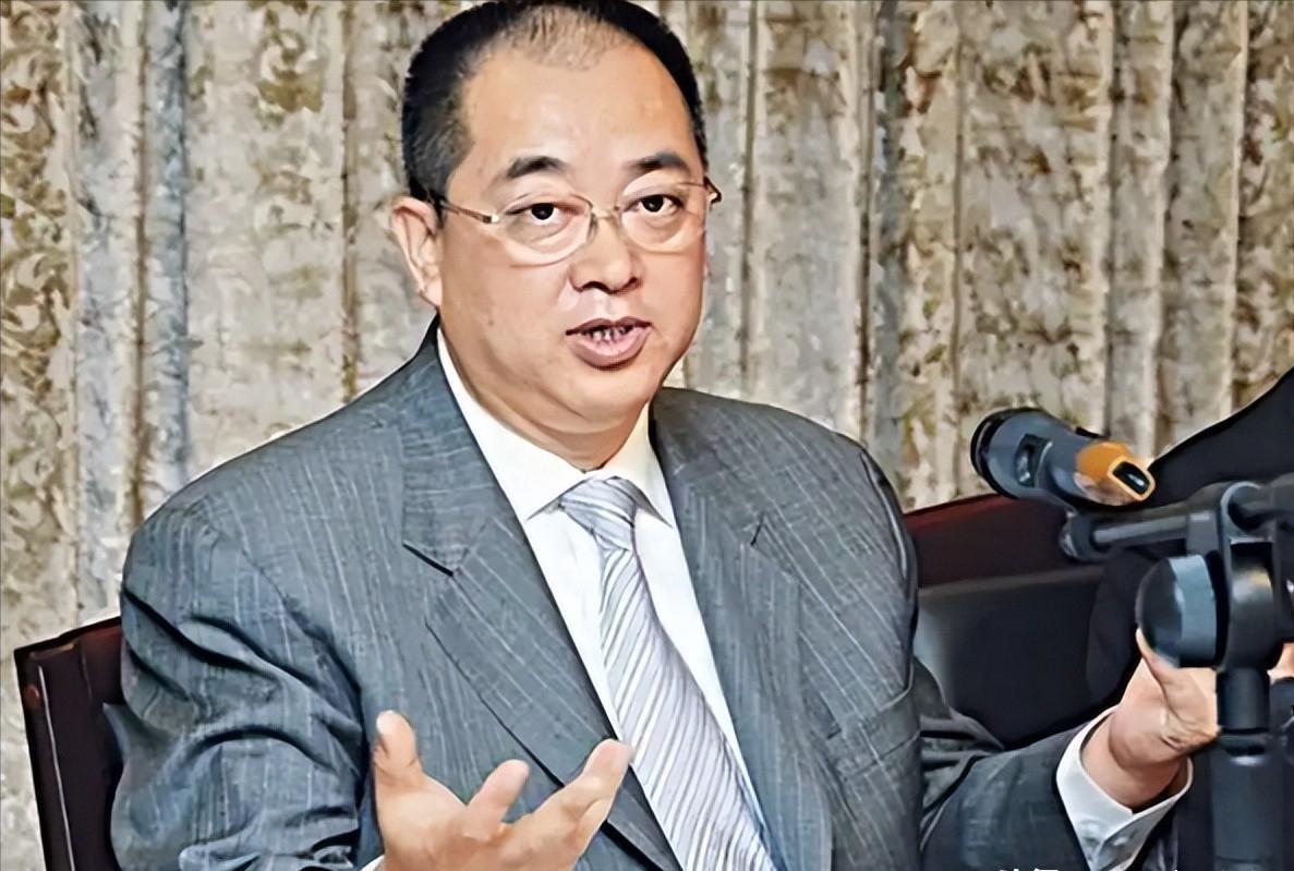 物以类聚！恒大二把手夏海钧的美国“邻居”，是另一个逃跑富豪？